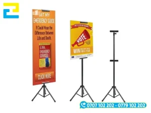 Quy trình 3 bước lồng banner và cố định trục chân đế standee chữ T