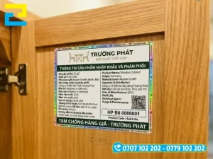 Mẫu tem decal hologram 7 màu bám dính chắc chắn trên bề mặt gỗ nội thất