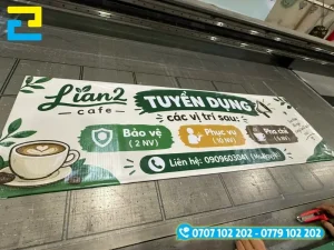 Mẫu banner bạt Hiflex treo ngang tại mặt tiền cửa hàng