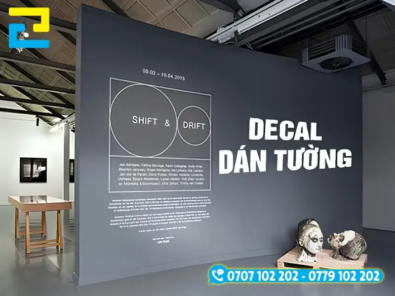 Công nghệ in decal đảm bảo độ hoàn thiện và chính xác trong từng chi tiết thiết kế.