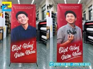 Standee PP đặt trưng bày tại sự kiện, showroom và sảnh khai trương