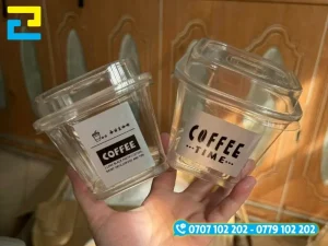 Mẫu tem vuông in nội dung tối giản, bố cục cân đối, phù hợp dán trên bề mặt ly