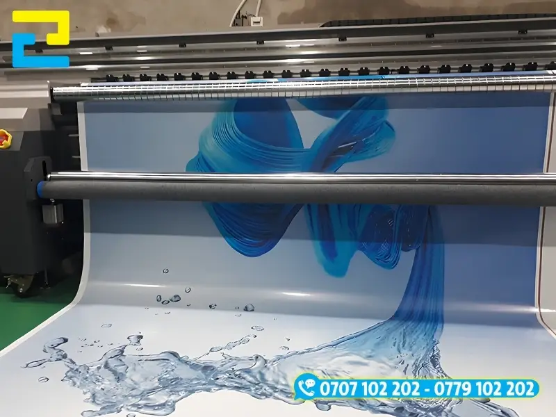 In UV bạt không gân cho hình ảnh sắc nét, màu sắc sống động và hạn chế tình trạng nhòe mực