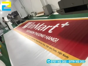 In UV bạt không gân làm bảng hiệu hộp đèn xuyên sáng cho Winmart