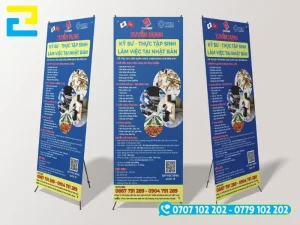 Standee tuyển dụng nên dựng tại sảnh văn phòng và lối vào ngày hội việc làm để thu hút ứng viên